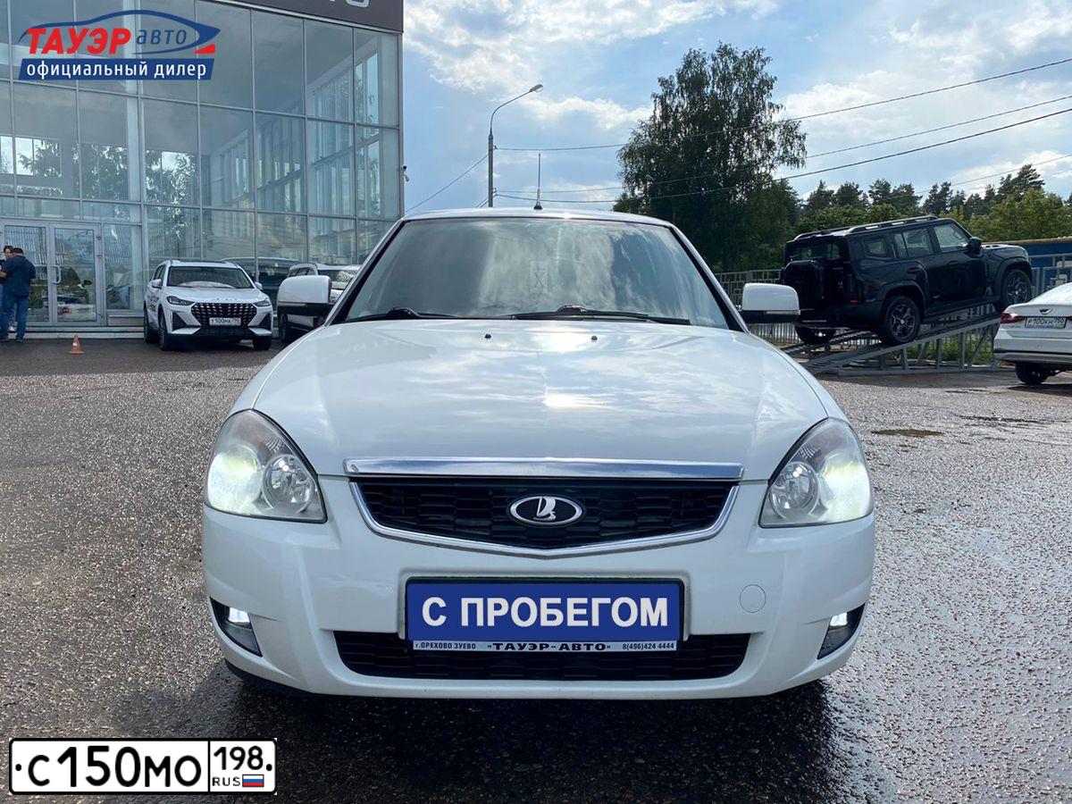 Фото автомобиля LADA 2170 PRIORA, 2018 — госномер С811УТ33. Цвет: Белый