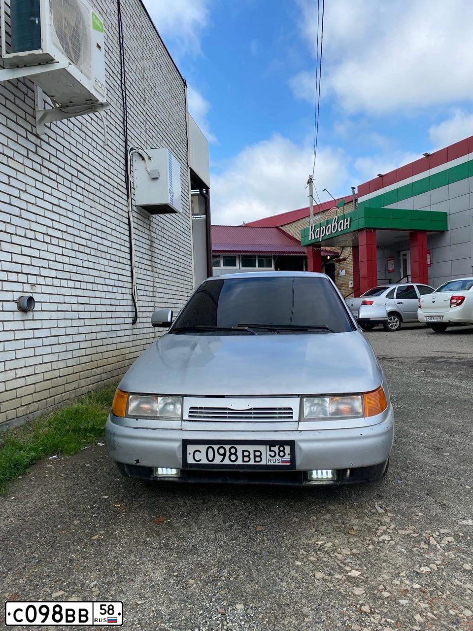 Фото автомобиля LADA 2110 LADA, 2002 — госномер С098ВВ58. Цвет: СЕРЕБРИСТЫЙ