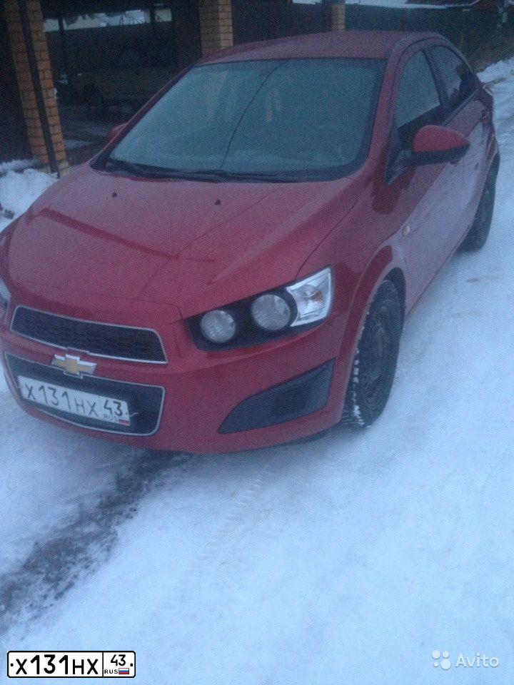 Фото автомобиля CHEVROLET AVEO, 2012 — госномер У270НТ67. Цвет: Красный