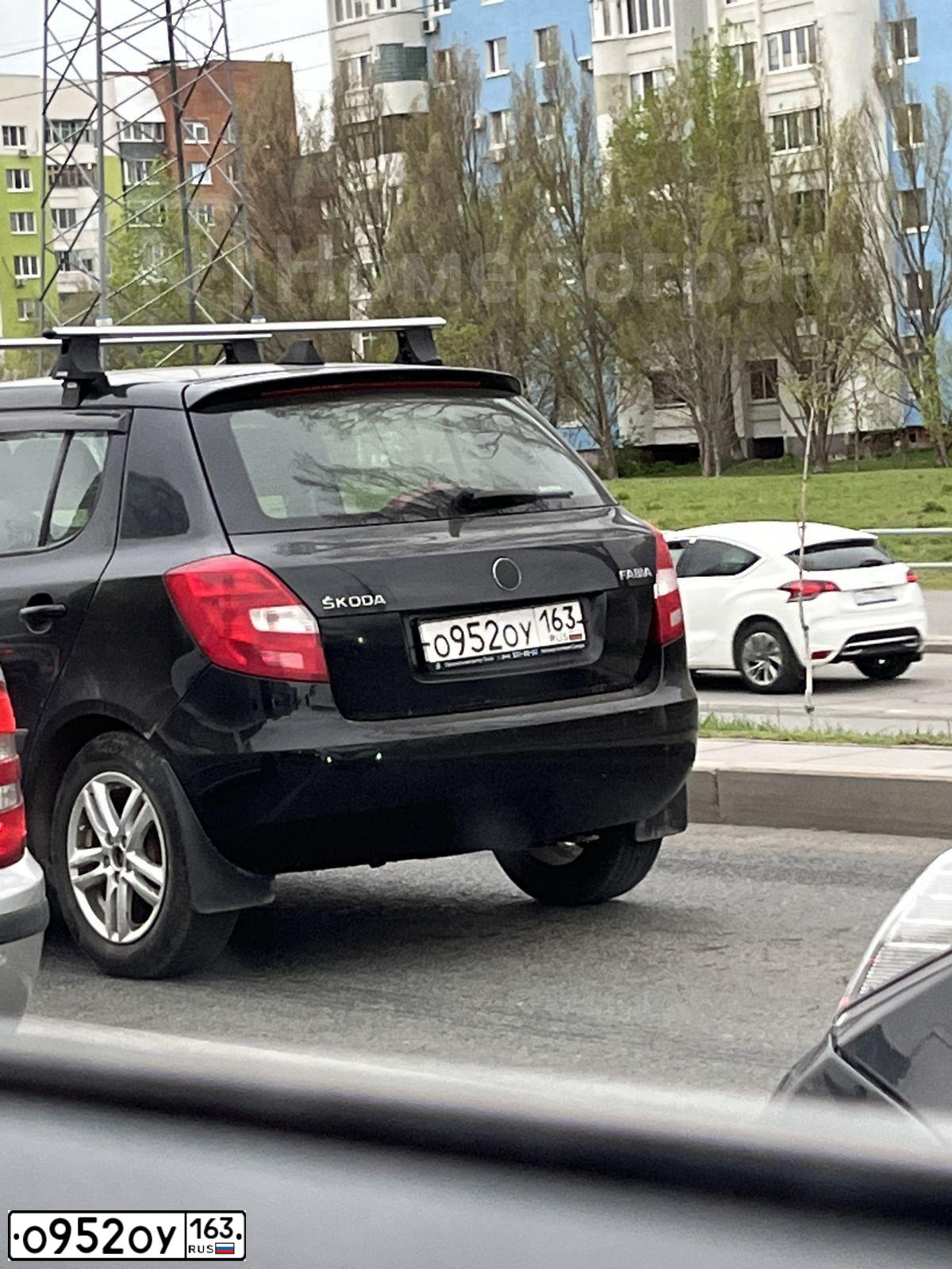 Фото автомобиля SKODA FABIA, 2011 — госномер О952ОУ163. Цвет: ЧЕРНЫЙ