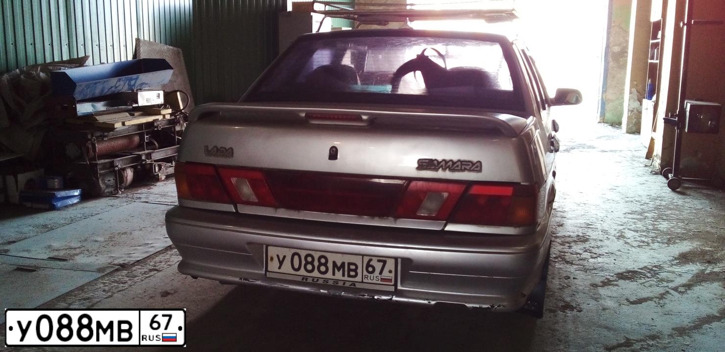 Фото автомобиля LADA 2115 SAMARA, 2001 — госномер У088МВ67. Цвет: СЕРЫЙ