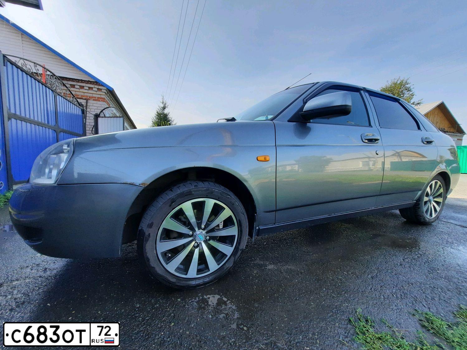 Фото автомобиля LADA PRIORA, 2012 — госномер М424КР186