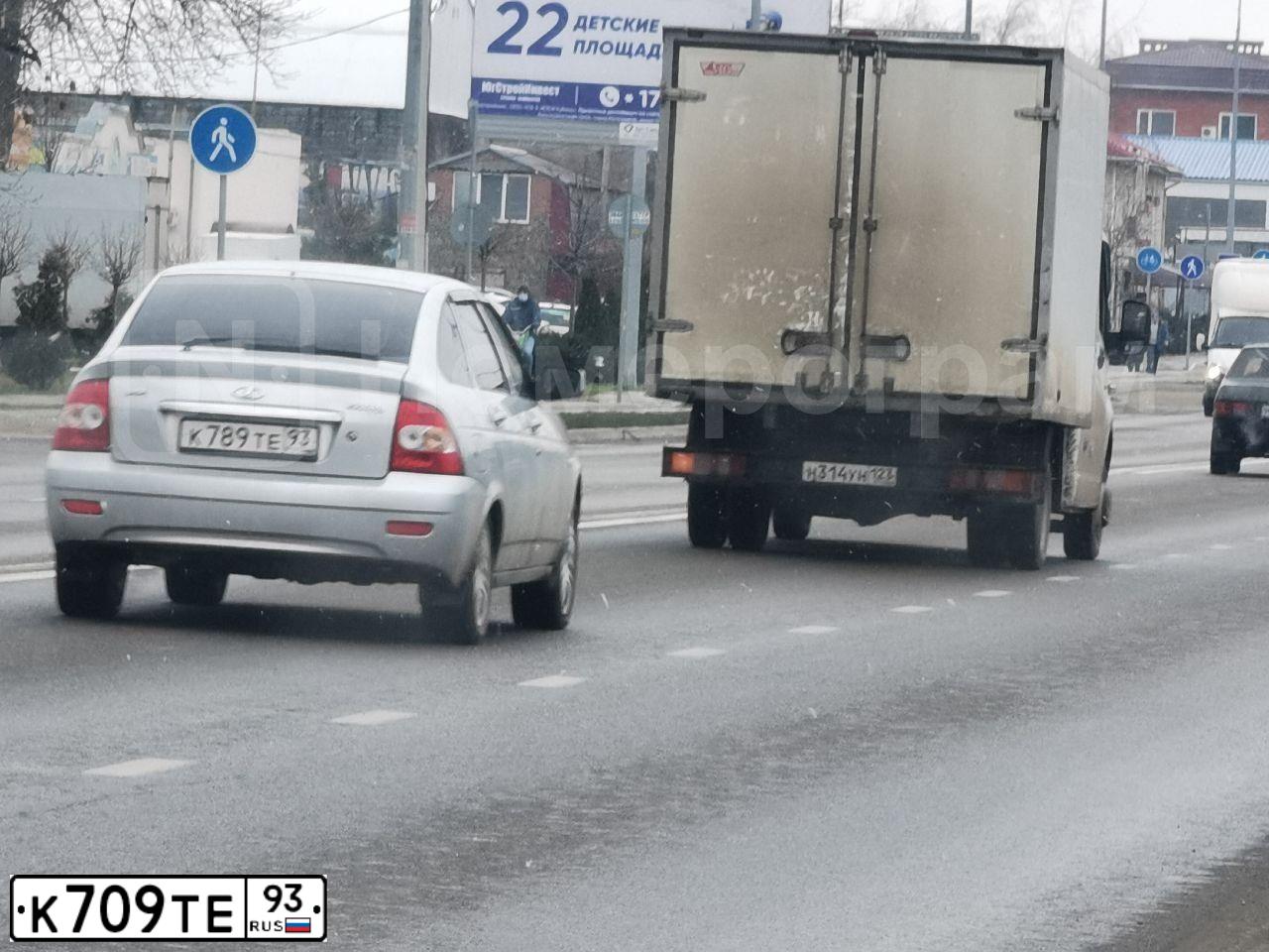 Фото автомобиля OPEL ASTRA, 2008 — госномер Т300РМ33. Цвет: ЧЕРНЫЙ