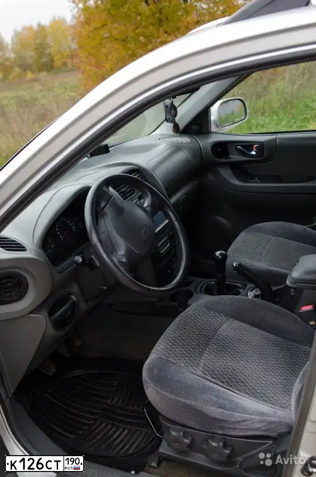 Фото автомобиля HYUNDAI Santa Fe GLS (Middle-Super/Deluxe), 2004 — госномер К126СТ190
