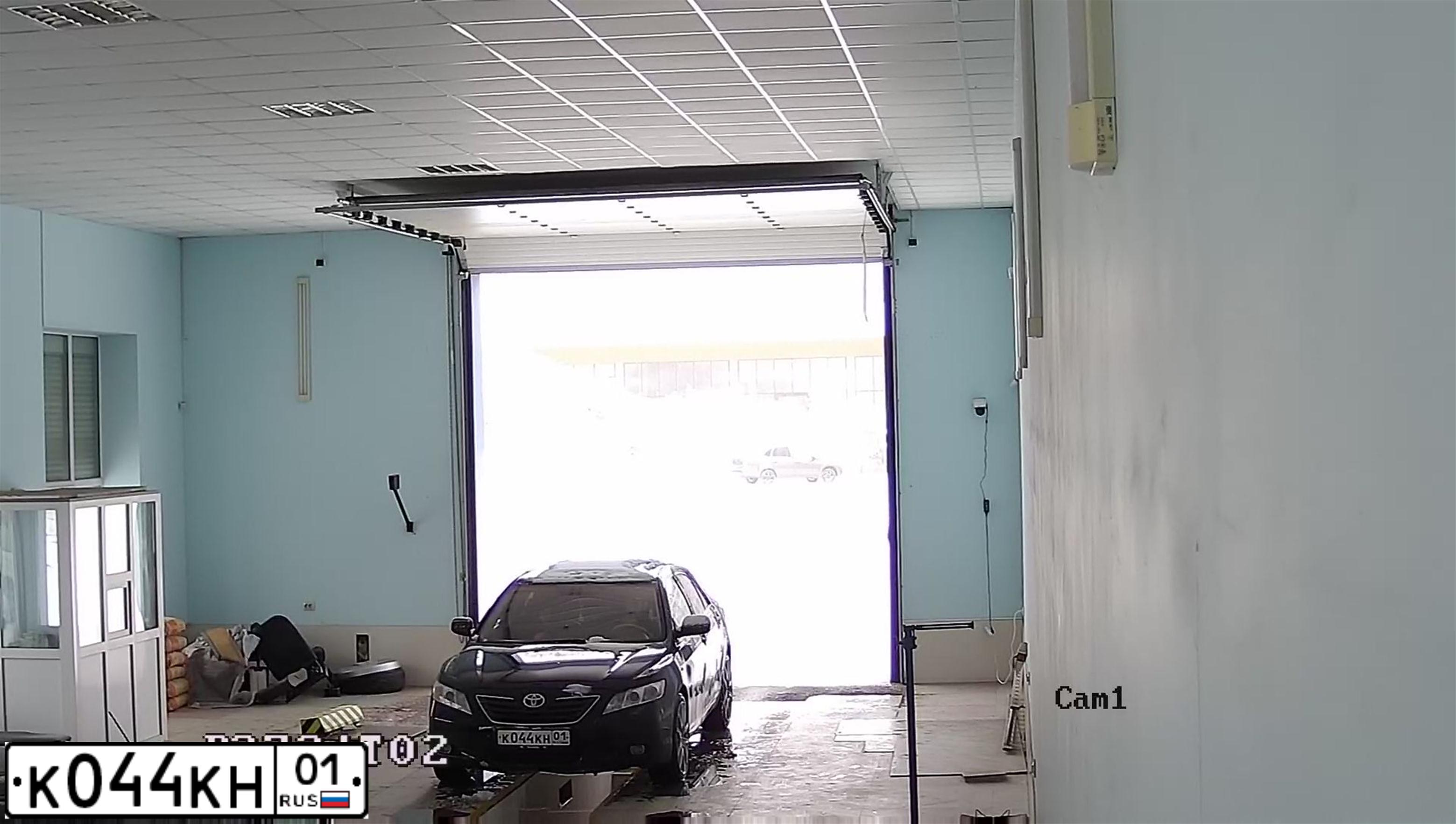 Фото автомобиля TOYOTA CAMRY, 2007 — госномер У591АА15. Цвет: ЧЕРНЫЙ