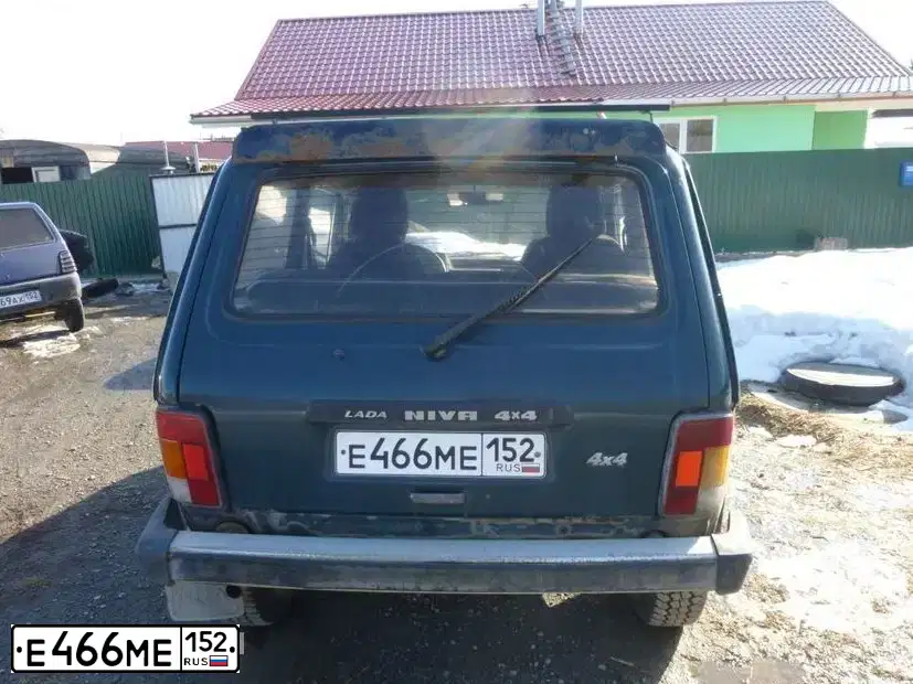 Фото автомобиля LADA NIVA, 1995 — госномер Х379ОЕ152. Цвет: ЗЕЛЕНЫЙ