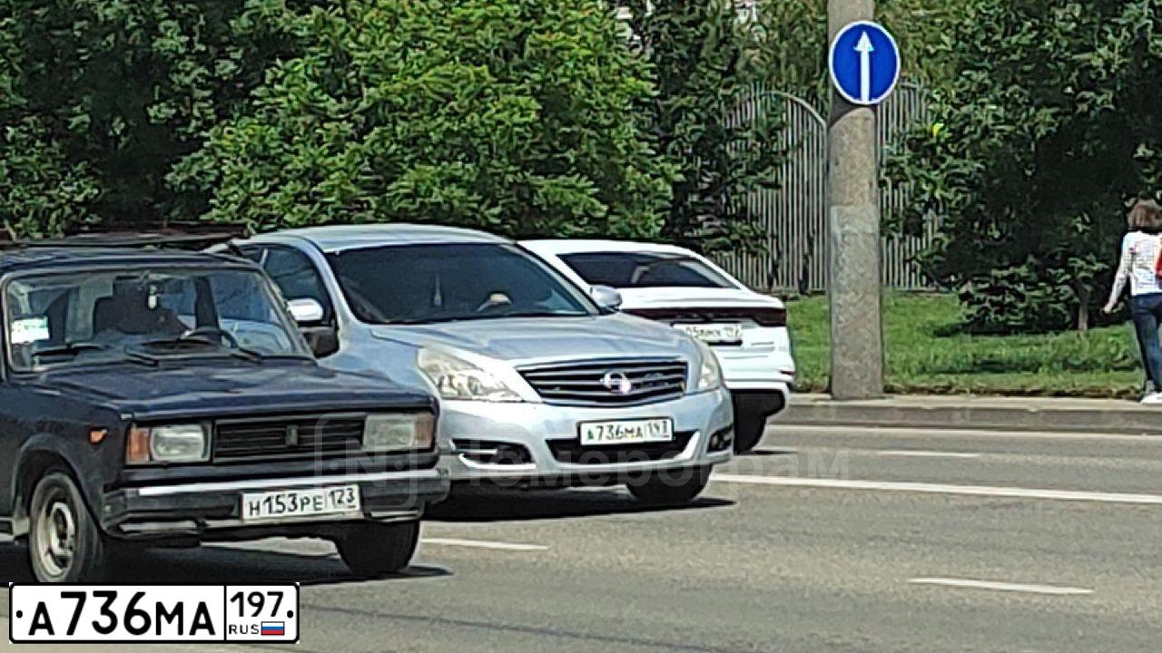 Фото автомобиля BMW 525IA, 2004 — госномер У956ЕТ550. Цвет: ЧЕРНЫЙ