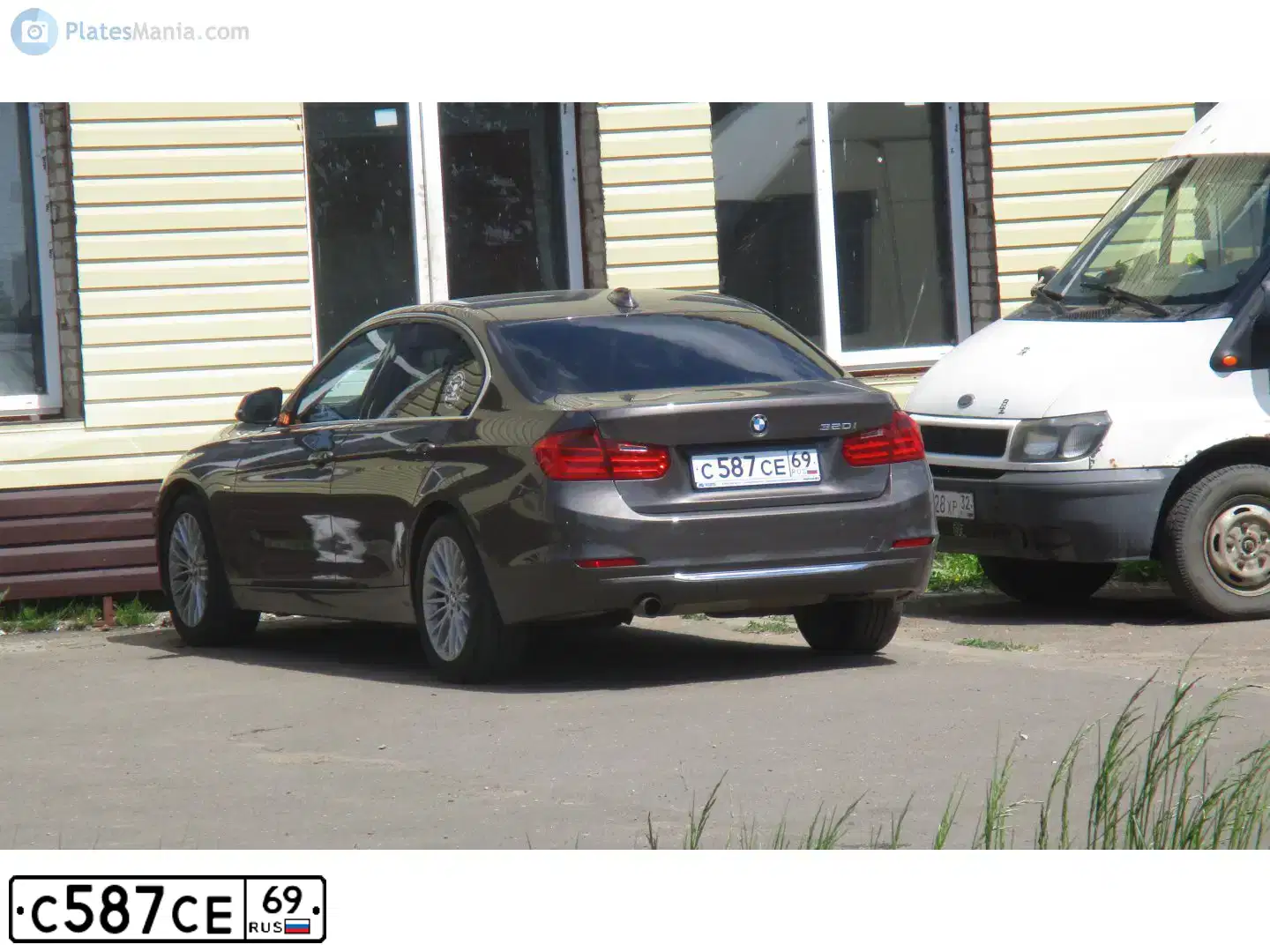 Фото автомобиля BMW SERIE 3, 2012 — госномер С587СЕ69. Цвет: Коричневый