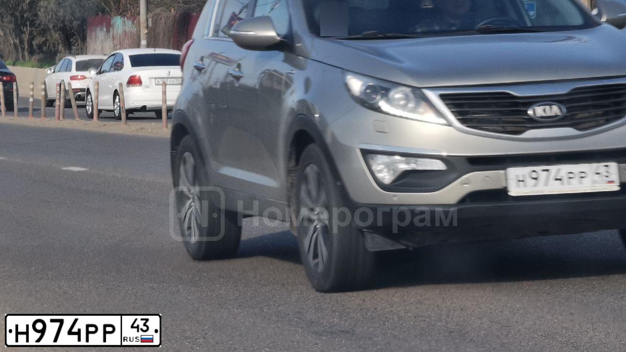 Фото автомобиля KIA SPORTAGE, 2012 — госномер Н974РР43. Цвет: СЕРЕБРИСТЫЙ