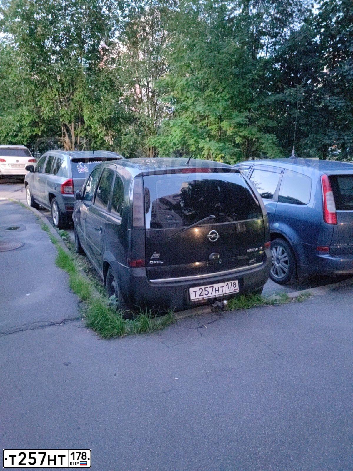 Фото автомобиля OPEL MERIVA, 2008 — госномер Т257НТ178. Цвет: ЧЕРНЫЙ
