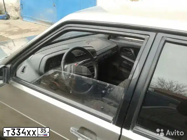 Фото автомобиля LADA 2109 SAMARA, 2001 — госномер Е676ТХ35. Цвет: СЕРЕБРИСТЫЙ СЕРО-ЗЕЛЕНЫЙ