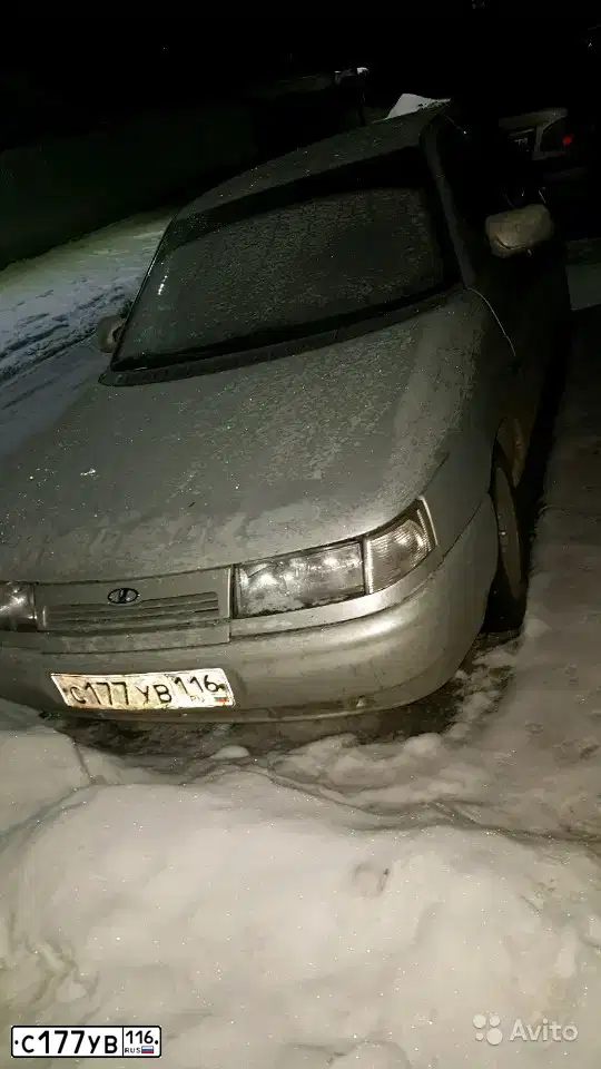 Фото автомобиля LADA 2112 LADA, 2005 — госномер Т535ХМ16. Цвет: МОЛОЧНО-БЕЛЫЙ СЕРЕБРИСТЫЙ