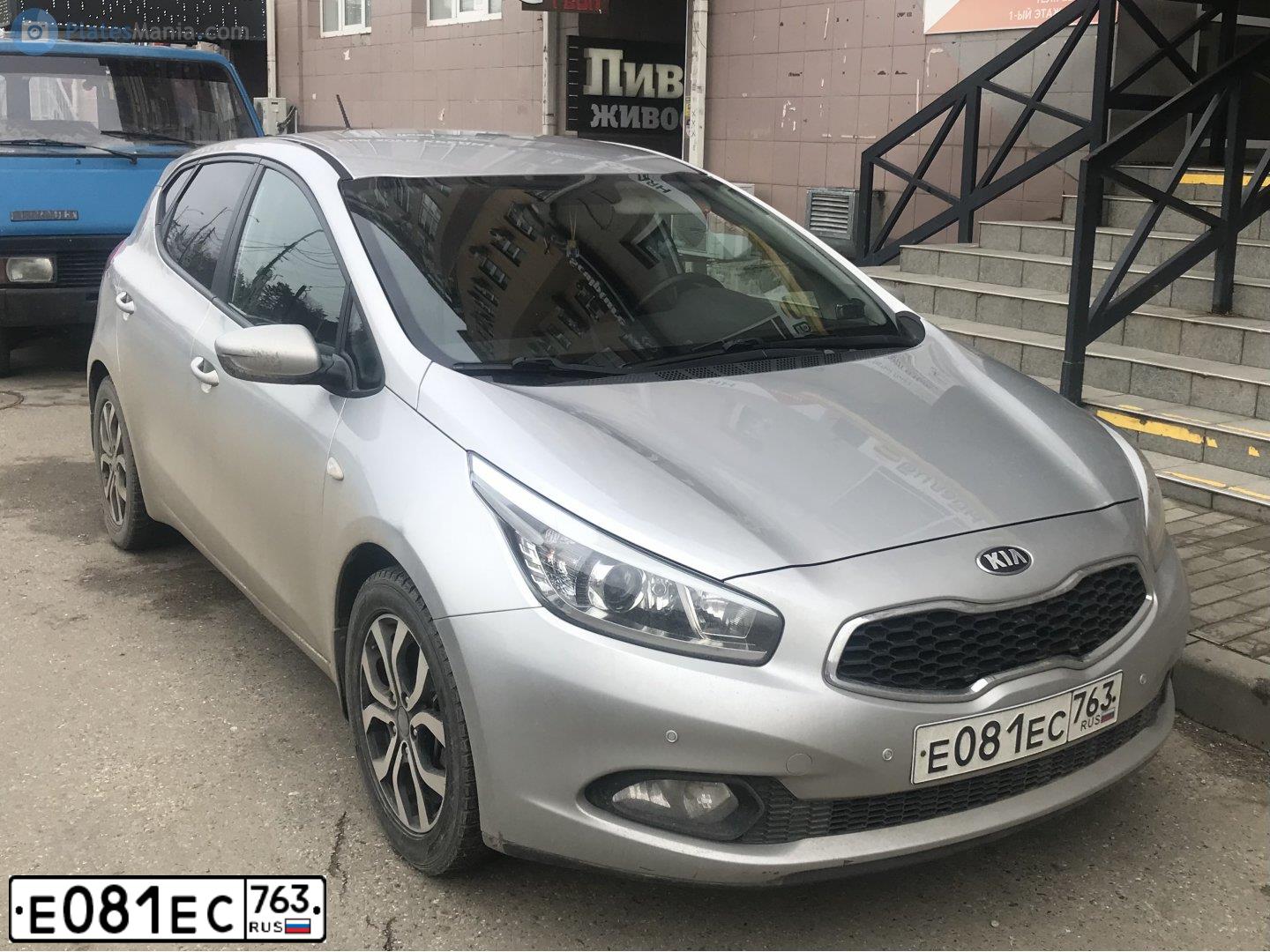 Фото автомобиля KIA CEE'D, 2012 — госномер А322ЕО323. Цвет: ПЕРЛАМУТРОВО-СЕРЕБРИСТЫЙ