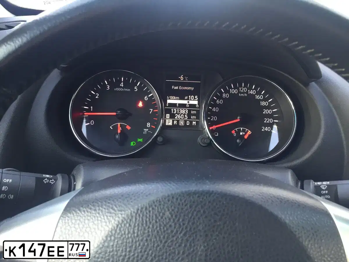 Фото автомобиля NISSAN QASHQAI, 2012 — госномер В070ХК790. Цвет: ЧЕРНЫЙ