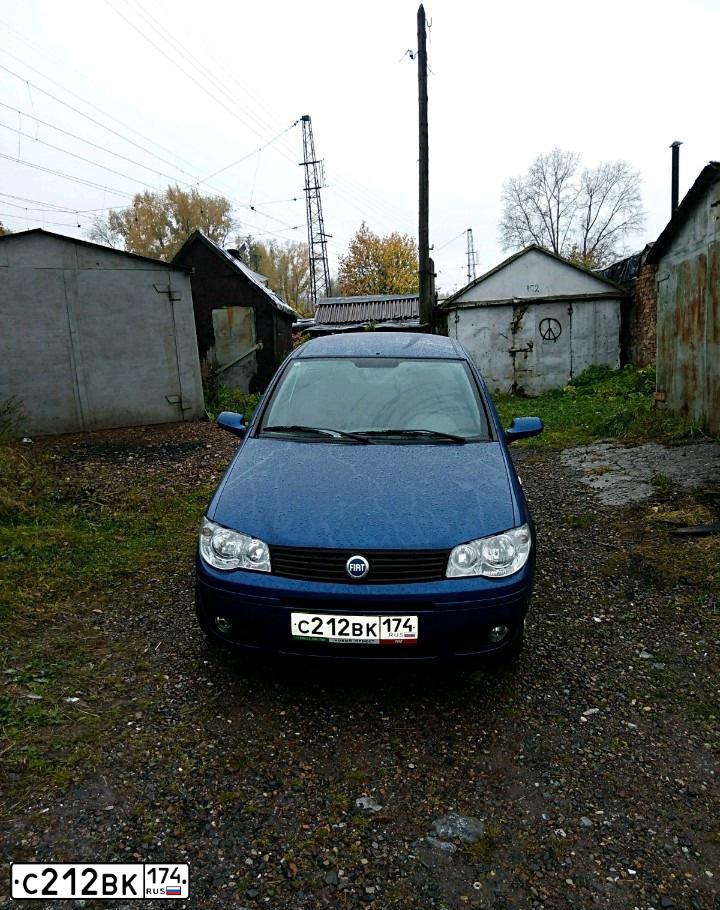 Фото автомобиля FIAT ALBEA, 2008 — госномер Е889ТА62. Цвет: СИНИЙ ТЕЗЕЙ