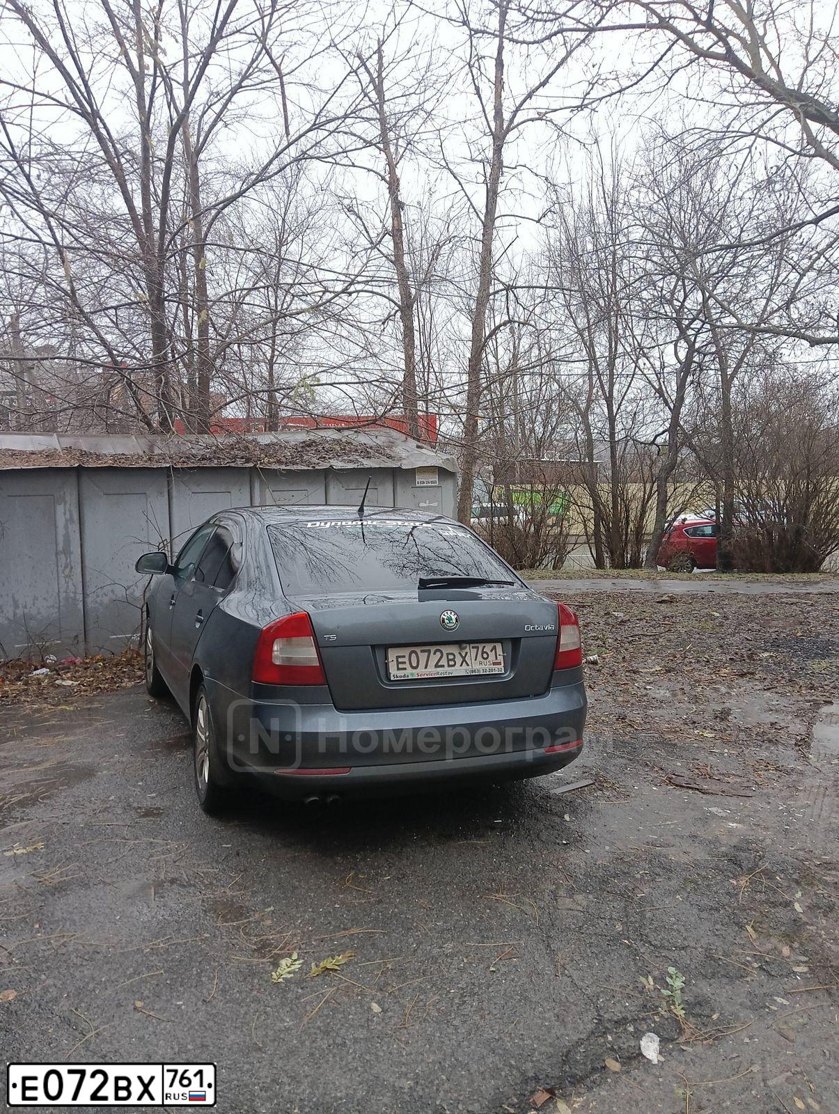 Фото автомобиля SKODA OCTAVIA, 2012 — госномер Е072ВХ761. Цвет: ТЕМНО-СЕРЫЙ