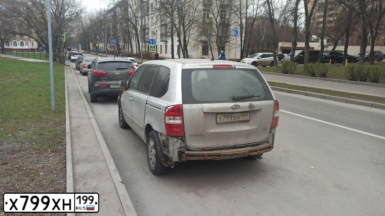 Фото автомобиля PORSCHE CAYENNE, 2003 — госномер К350МВ790. Цвет: ЧЕРНЫЙ