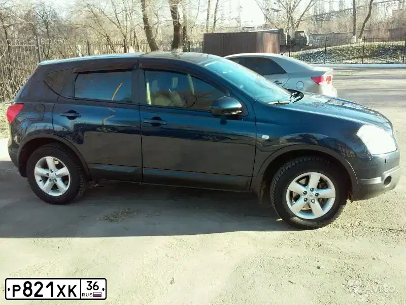 Фото автомобиля MITSUBISHI L 200, 2014 — госномер Т790АВ178. Цвет: КОРИЧНЕВЫЙ