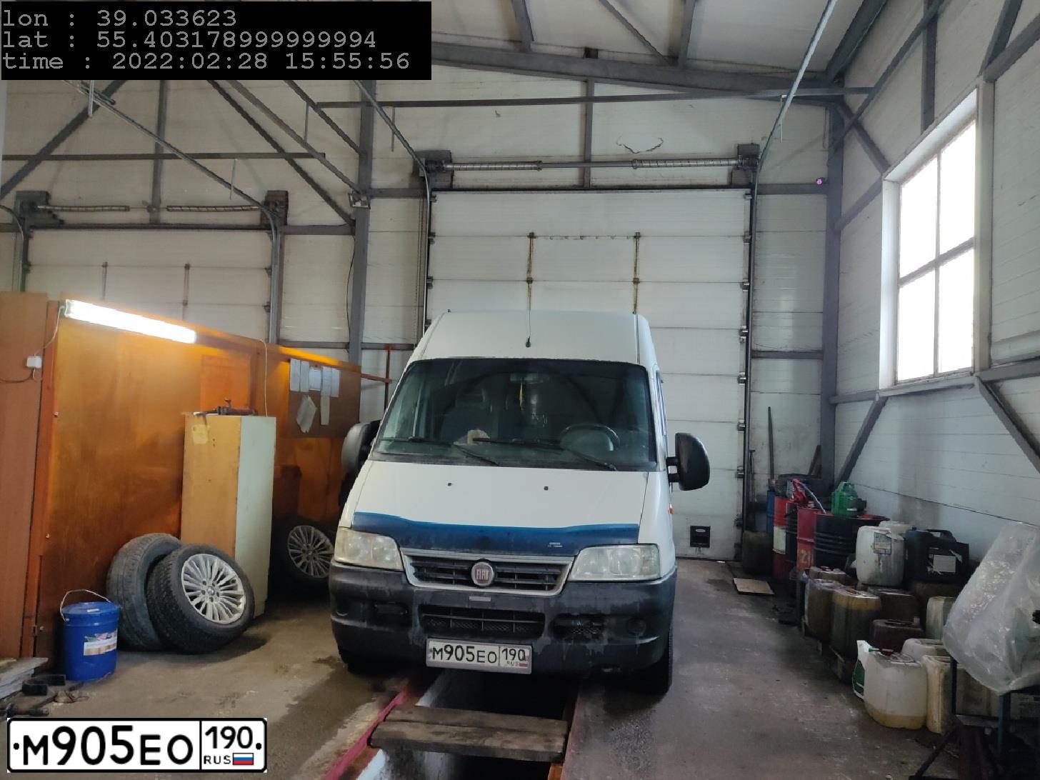 Фото автомобиля FIAT DUCATO, 2010 — госномер М905ЕО190. Цвет: Белый