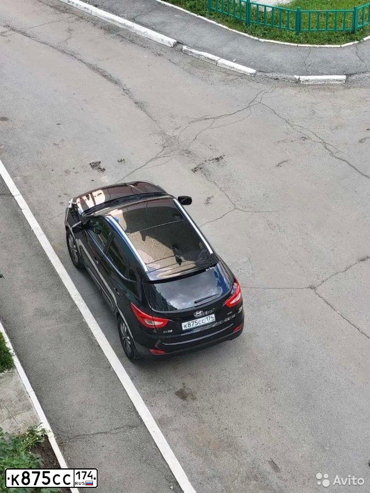 Фото автомобиля HYUNDAI IX35, 2013 — госномер К017ВО774. Цвет: ЧЕРНЫЙ