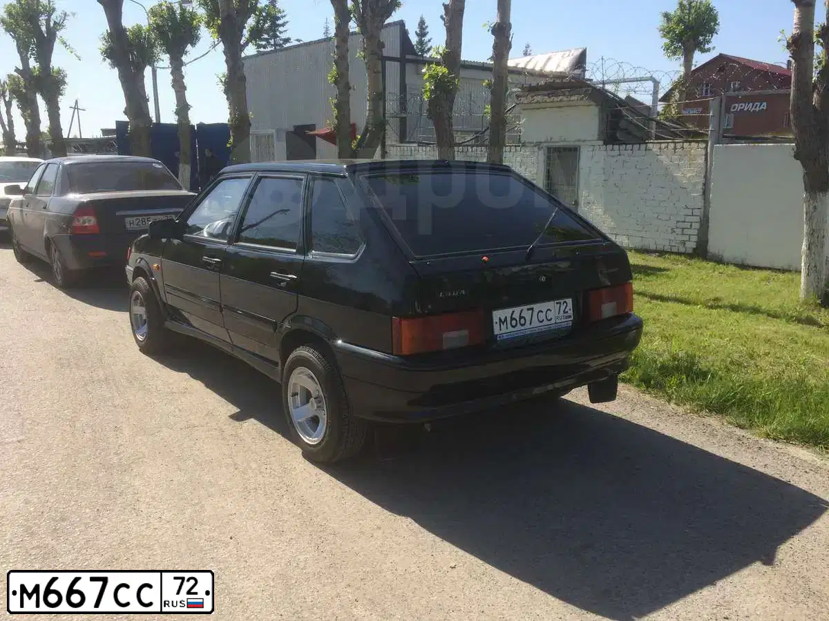 Фото автомобиля LADA 2114 SAMARA, 2010 — госномер К627ЕО196. Цвет: Темно-зеленый