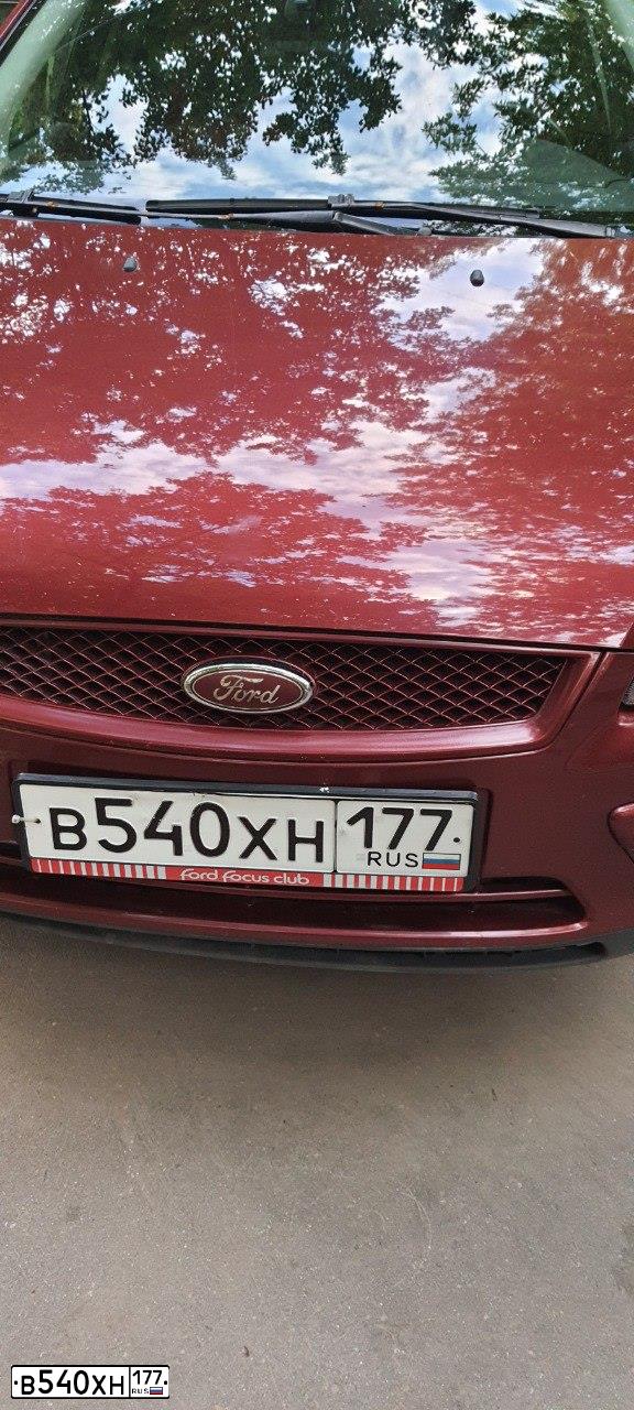 Фото автомобиля FORD FOCUS, 2007 — госномер В540ХН177. Цвет: ВИШНЕВЫЙ