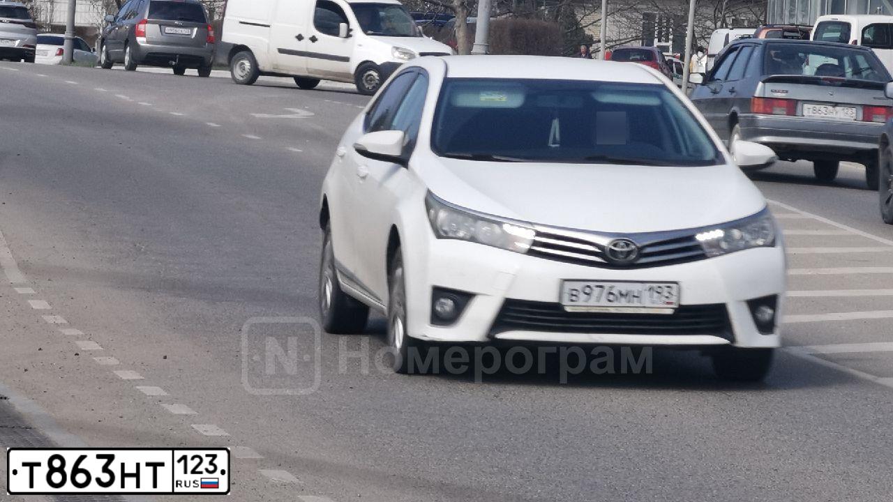 Фото автомобиля SKODA RAPID, 2017 — госномер Р982УВ33. Цвет: ЗЕЛЕНЫЙ
