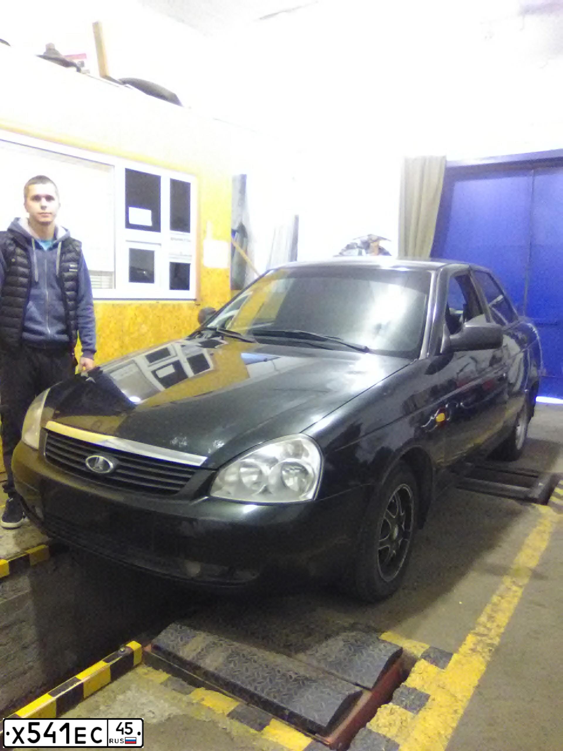 Фото автомобиля LADA 2170 PRIORA, 2009 — госномер Н440ОВ45. Цвет: ЗЕЛЕНЫЙ