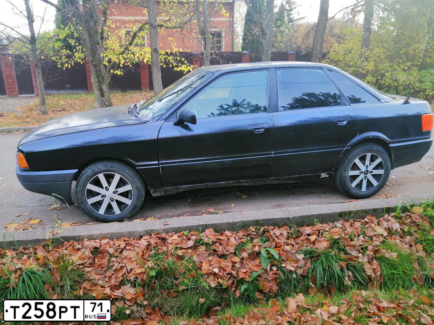 Фото автомобиля AUDI 80, 1989 — госномер Т258РТ71. Цвет: ЧЕРНЫЙ
