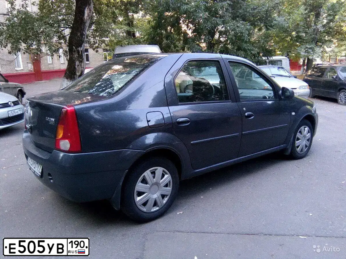 Фото автомобиля RENAULT LOGAN, 2011 — госномер М651УР35. Цвет: БЕЖЕВЫЙ