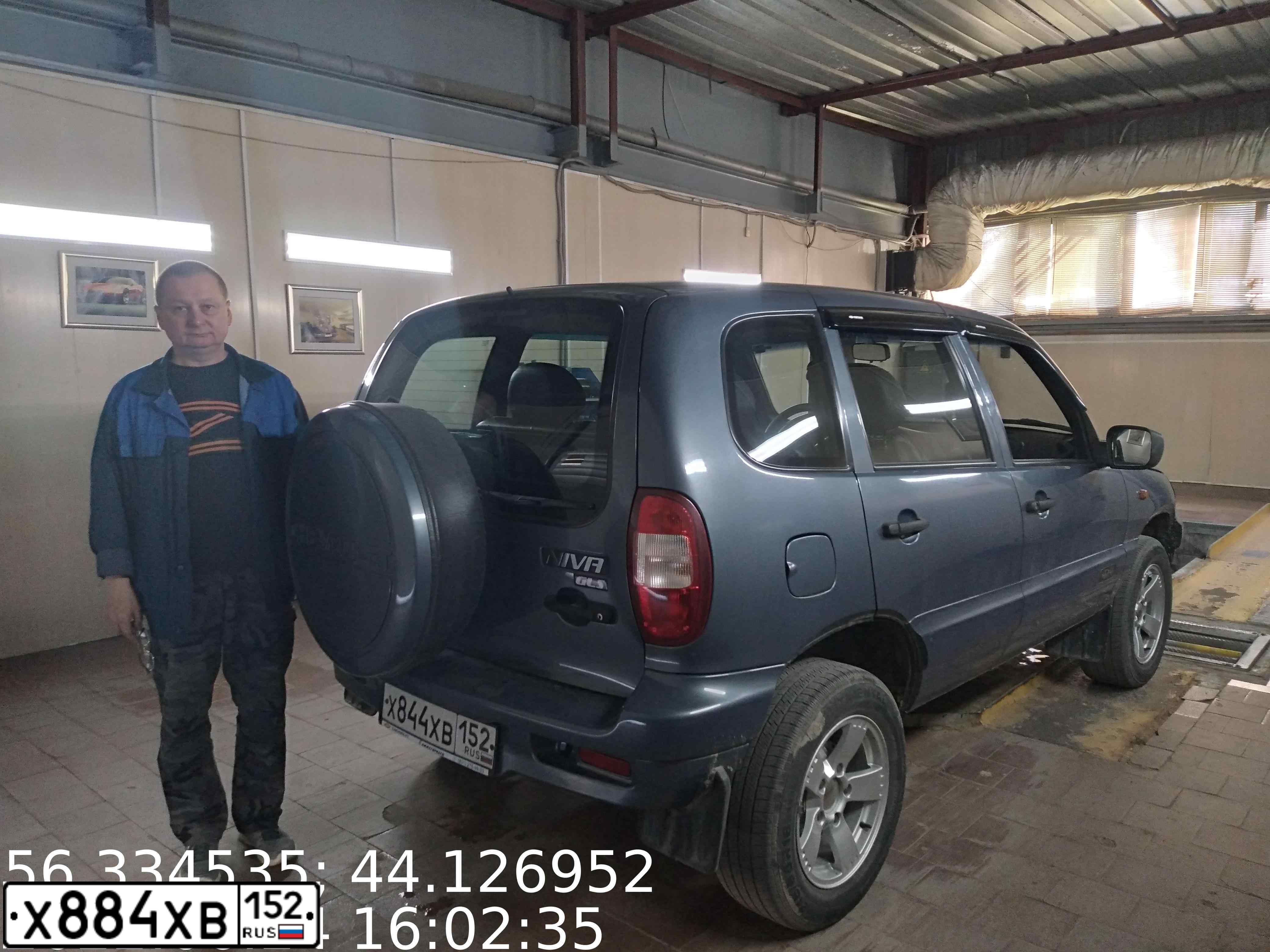 Фото автомобиля LADA 2114 SAMARA, 2006 — госномер А419ХА21. Цвет: СЕРО-ЗЕЛЕНЫЙ