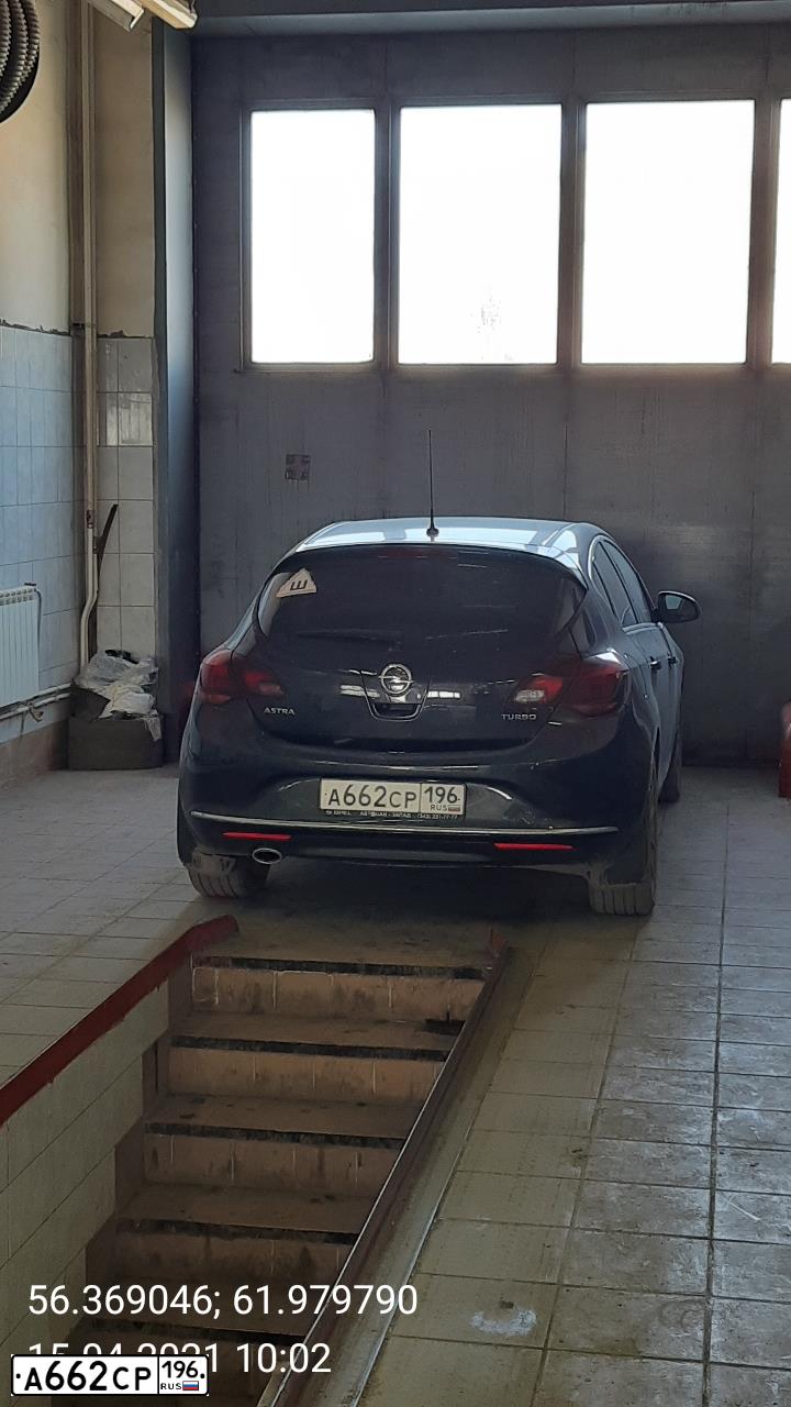 Фото автомобиля OPEL ASTRA, 2014 — госномер А662СР196. Цвет: ЧЕРНЫЙ