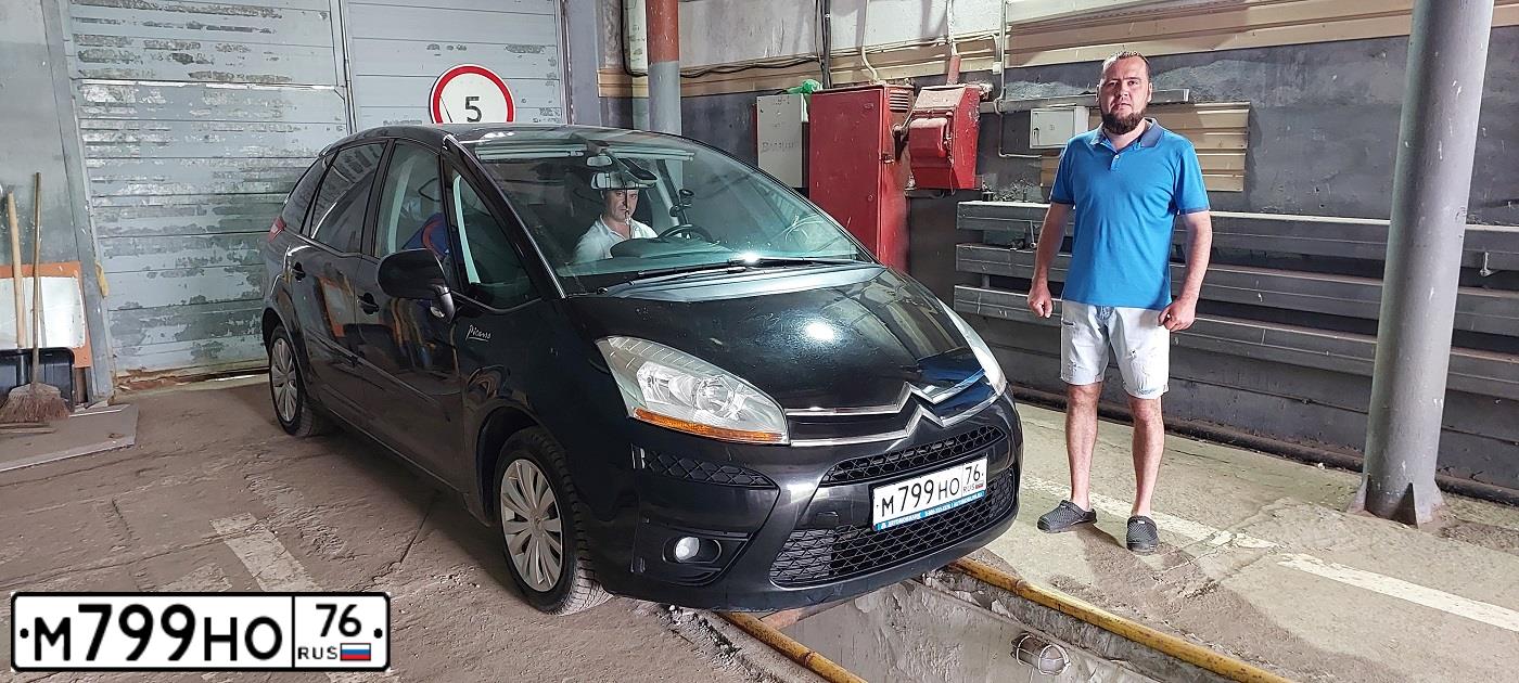 Фото автомобиля CITROEN C4, 2010 — госномер В351ТО37. Цвет: ЧЕРНЫЙ