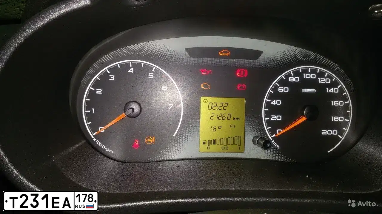 Фото автомобиля LADA 2190 GRANTA, 2014 — госномер К119ВН53. Цвет: Белый