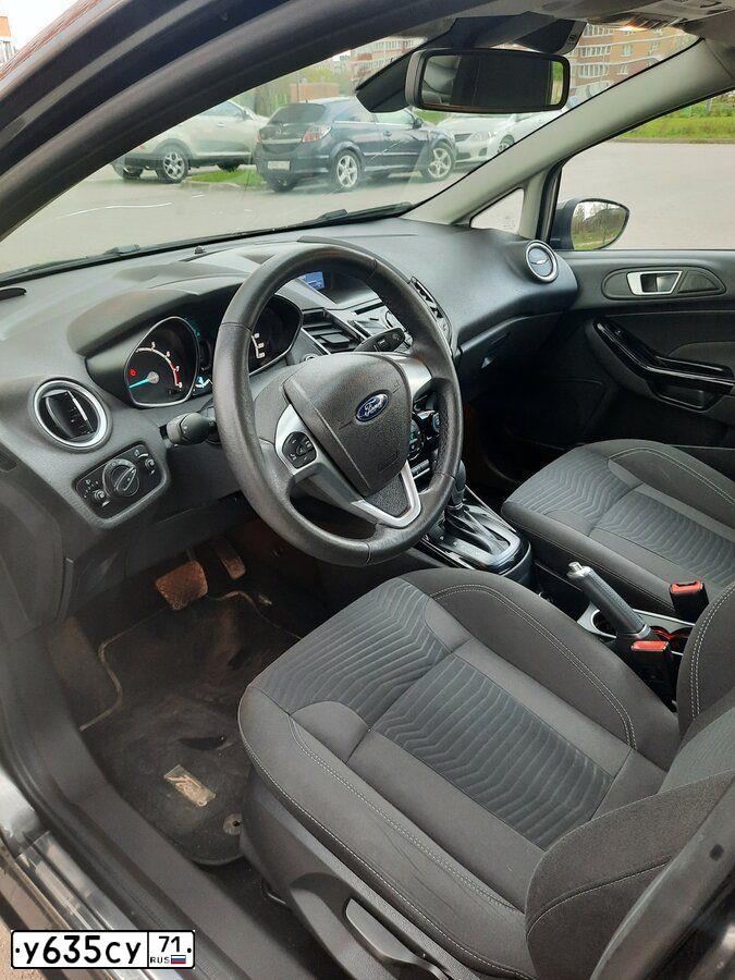 Фото автомобиля FORD FIESTA / ASPIRE, 2016 — госномер Е530УО777. Цвет: Серый
