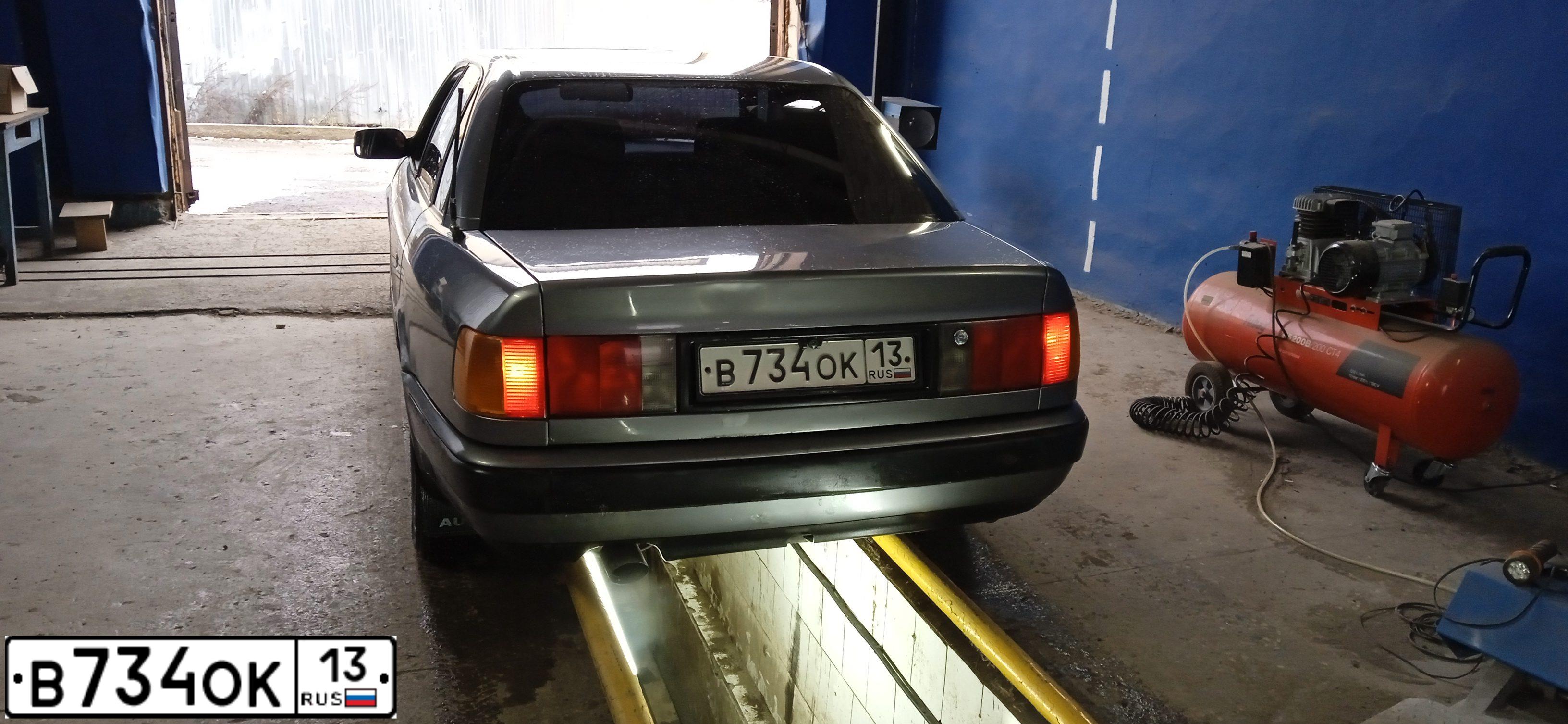 Фото автомобиля AUDI 100, 1991 — госномер В734ОК13. Цвет: ТЕМНО-СЕРЫЙ