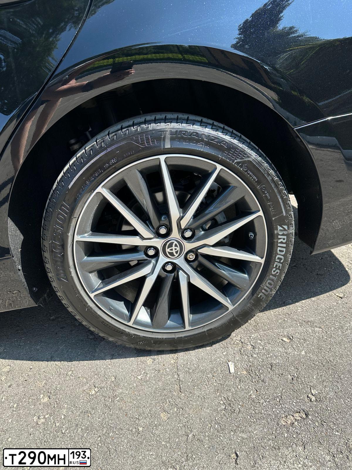 Фото автомобиля TOYOTA CAMRY, 2021 — госномер А395МХ977