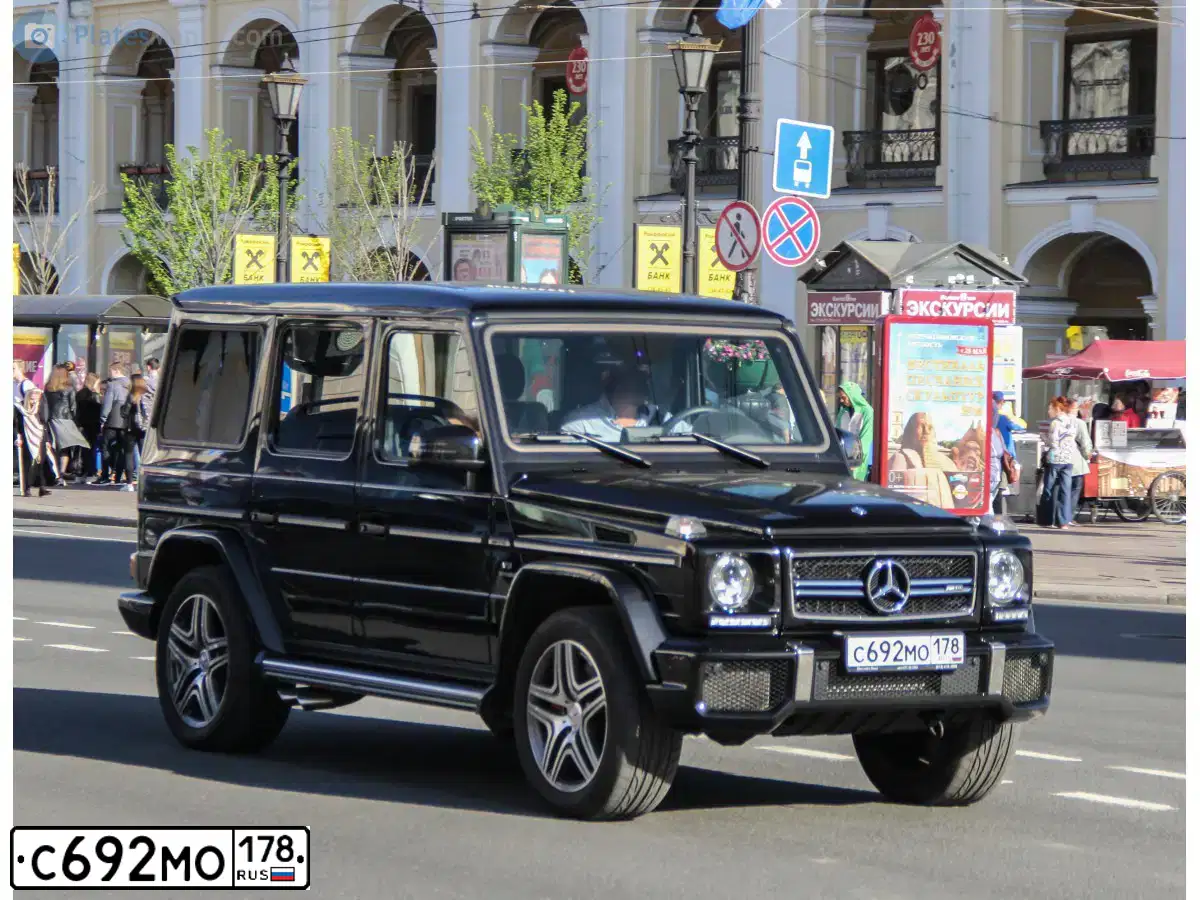 Фото автомобиля MERCEDES G-KLASSE, 2015 — госномер С692МО178. Цвет: ЧЕРНЫЙ