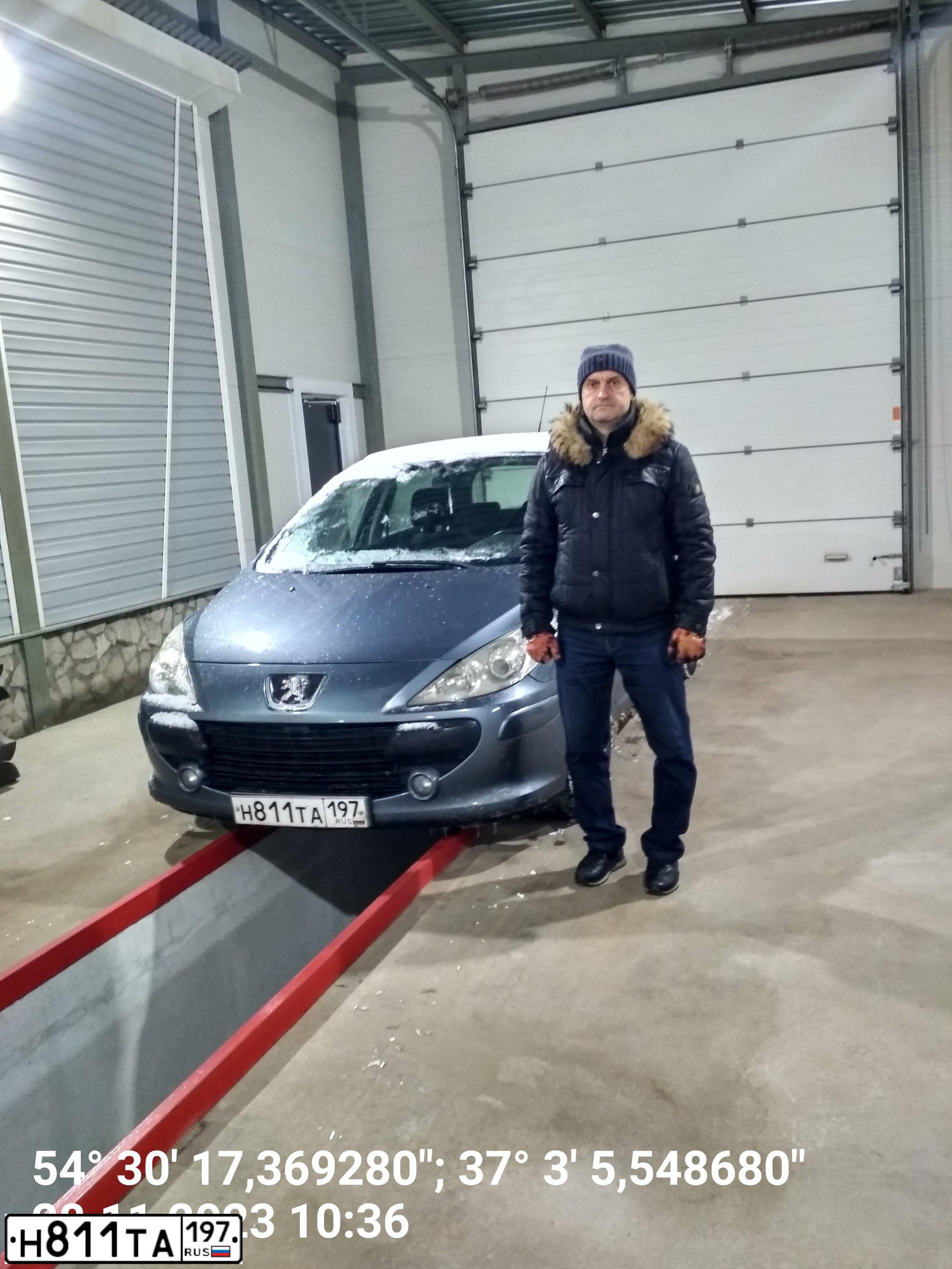 Фото автомобиля PEUGEOT 307, 2006 — госномер М343РК763. Цвет: СЕРЫЙ