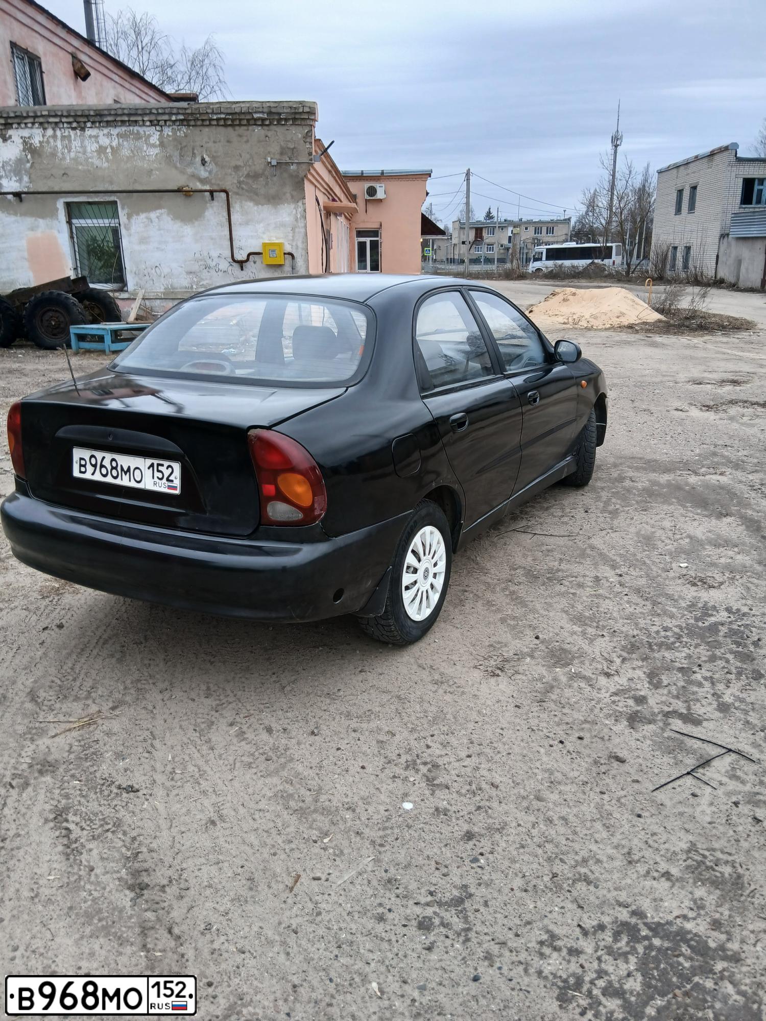 Фото автомобиля ZAZ CHANCE, 2010 — госномер В968МО152. Цвет: ЧЕРНЫЙ