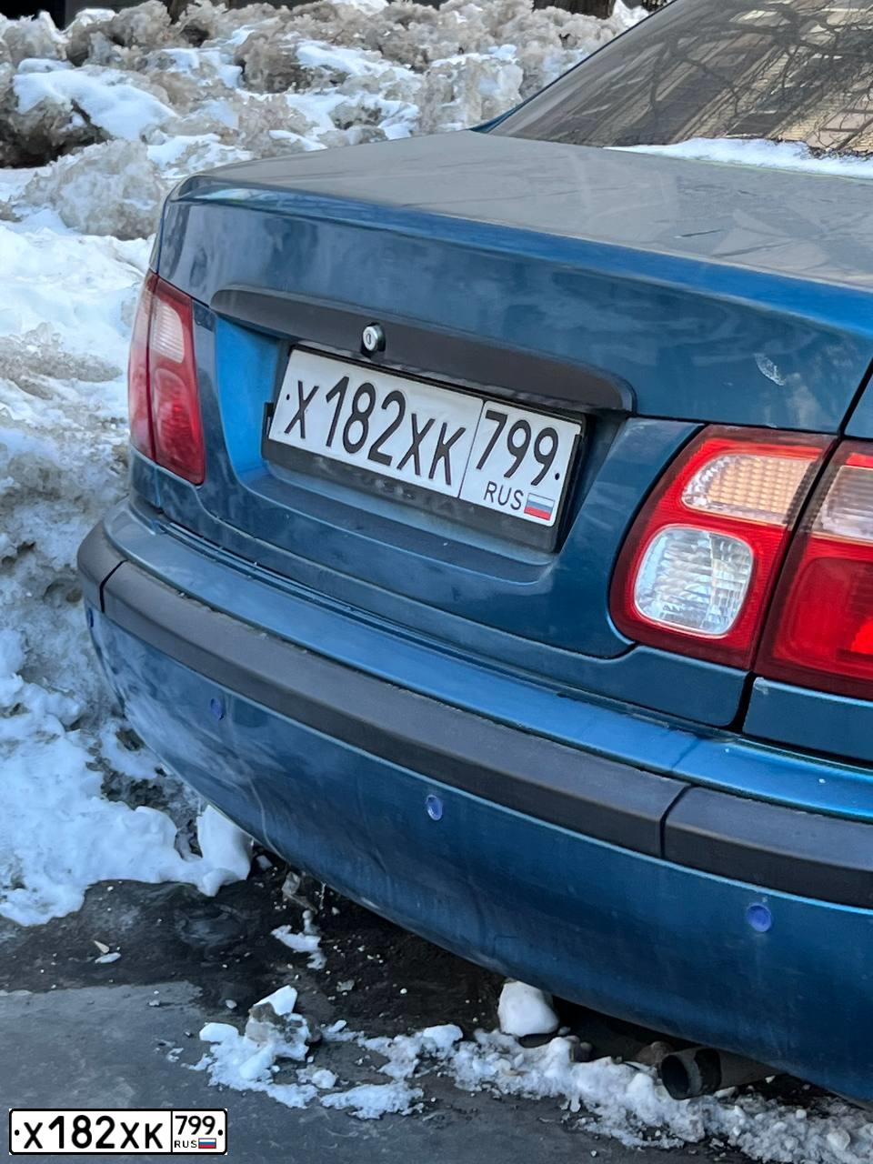 Фото автомобиля NISSAN ALMERA, 2001 — госномер Н897АТ13. Цвет: синий