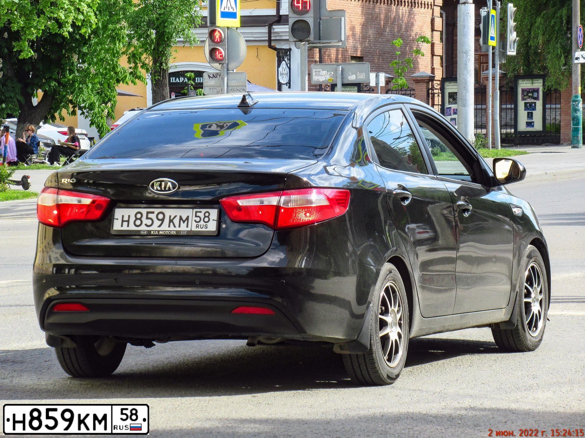 Фото автомобиля LADA 2172 PRIORA, 2009 — госномер М780СМ126. Цвет: Сине-Черный