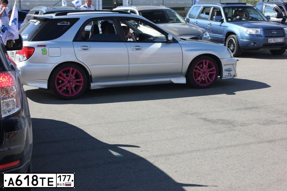 Фото автомобиля FORD FOCUS, 2007 — госномер Т120ОТ190. Цвет: СЕРЕБРИСТЫЙ