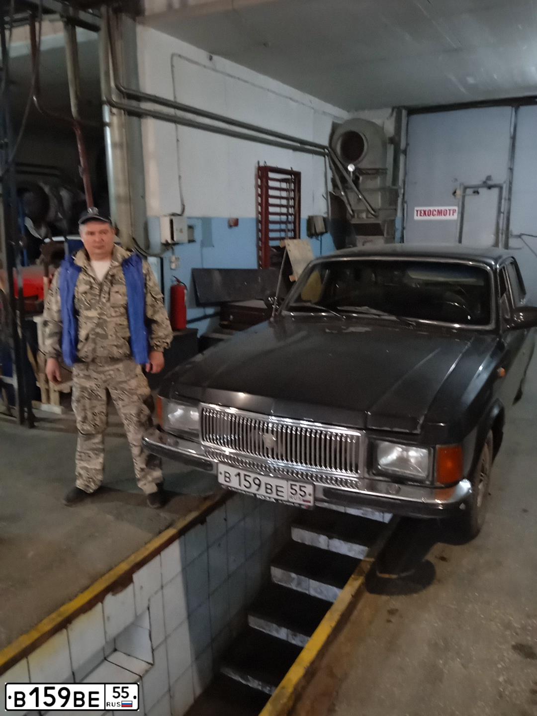 Фото автомобиля GAZ 3102 WOLGA, 1996 — госномер В159ВЕ55. Цвет: ЧЕРНЫЙ