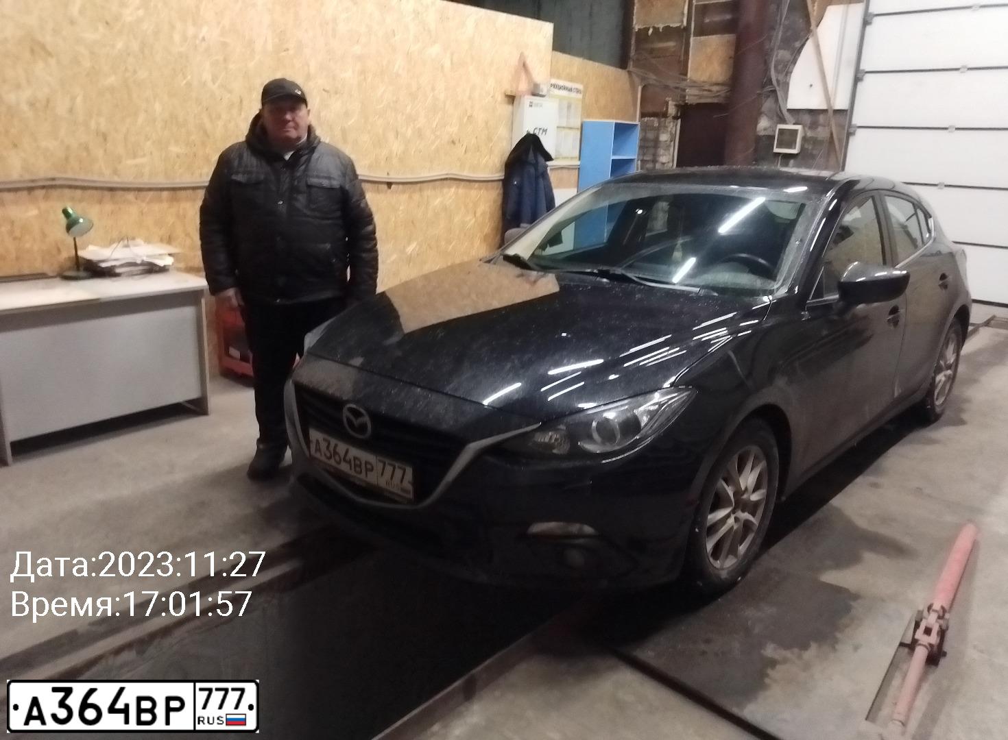 Фото автомобиля MAZDA 3, 2013 — госномер А364ВР777. Цвет: ЧЕРНЫЙ