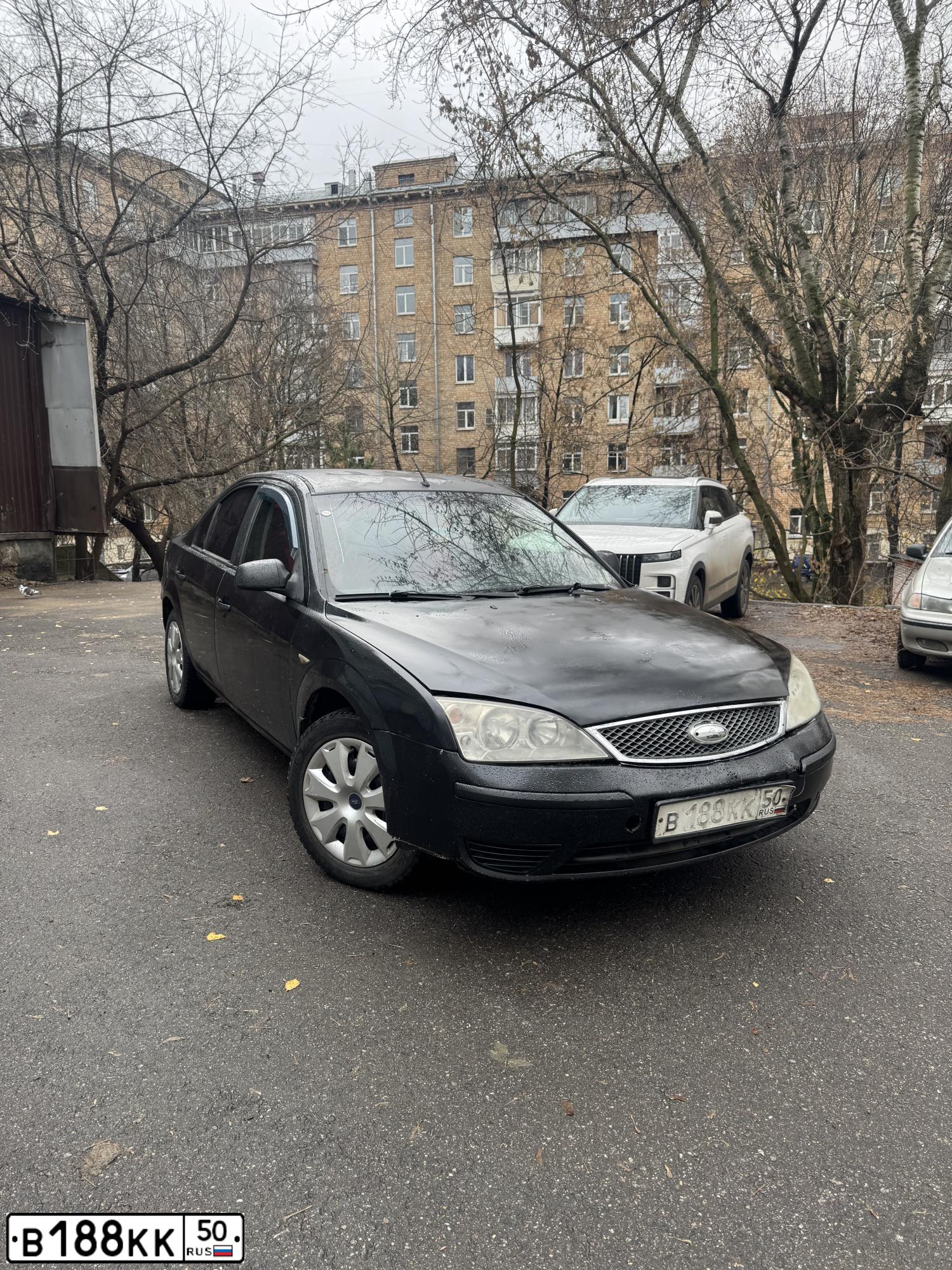 Фото автомобиля FORD D FOCUS, 2013 — госномер В188КК50. Цвет: Белый