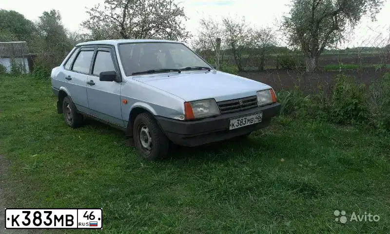 Фото автомобиля LADA 2109 SAMARA, 2004 — госномер К383МВ46. Цвет: Серебристо-Желтый