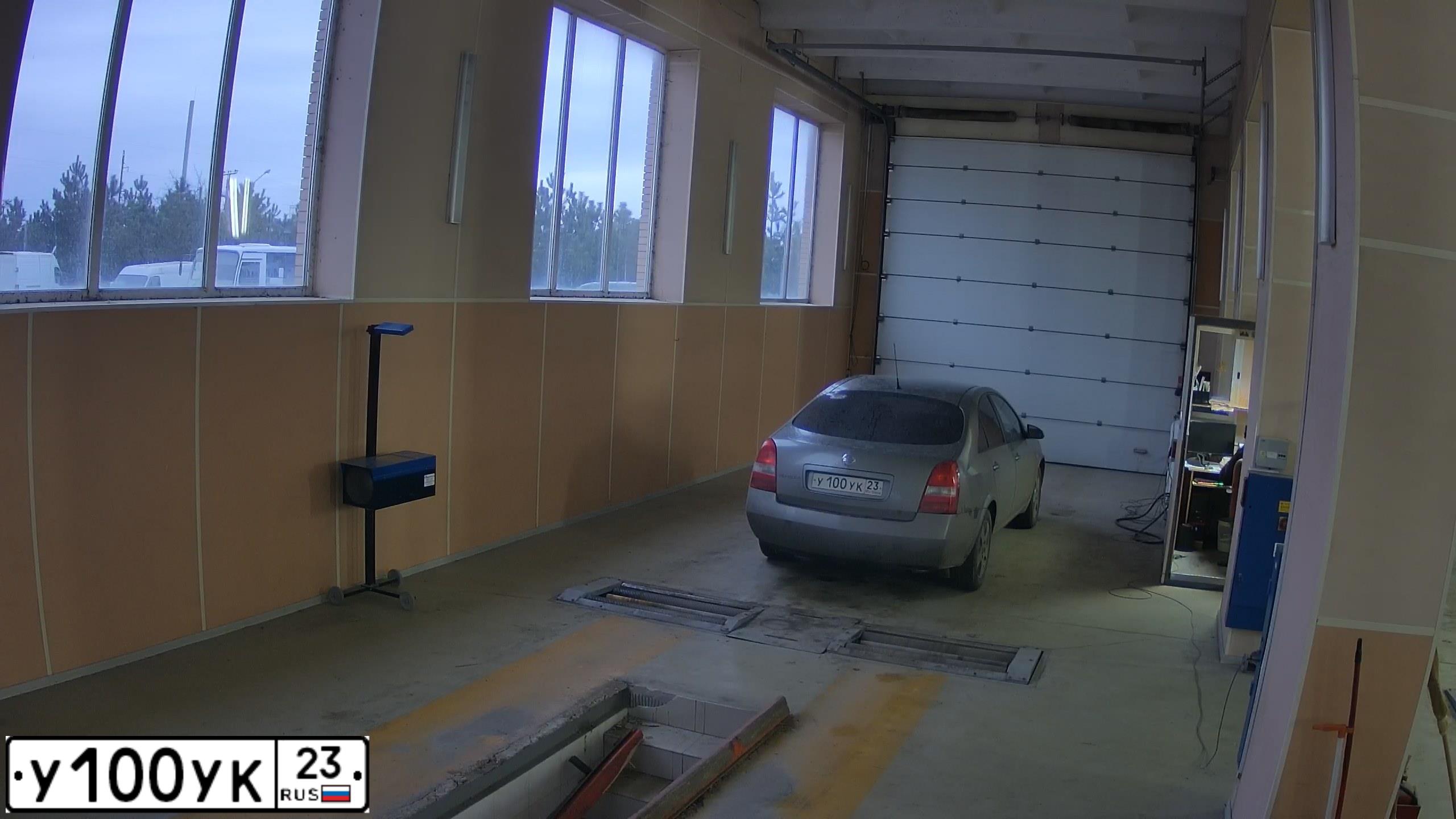 Фото автомобиля NISSAN PRIMERA, 2006 — госномер У100УК23. Цвет: ЗЕЛЕНЫЙ