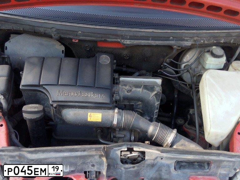Фото автомобиля MERCEDES A-KLASSE, 1999 — госномер Р045ЕМ19. Цвет: Красный