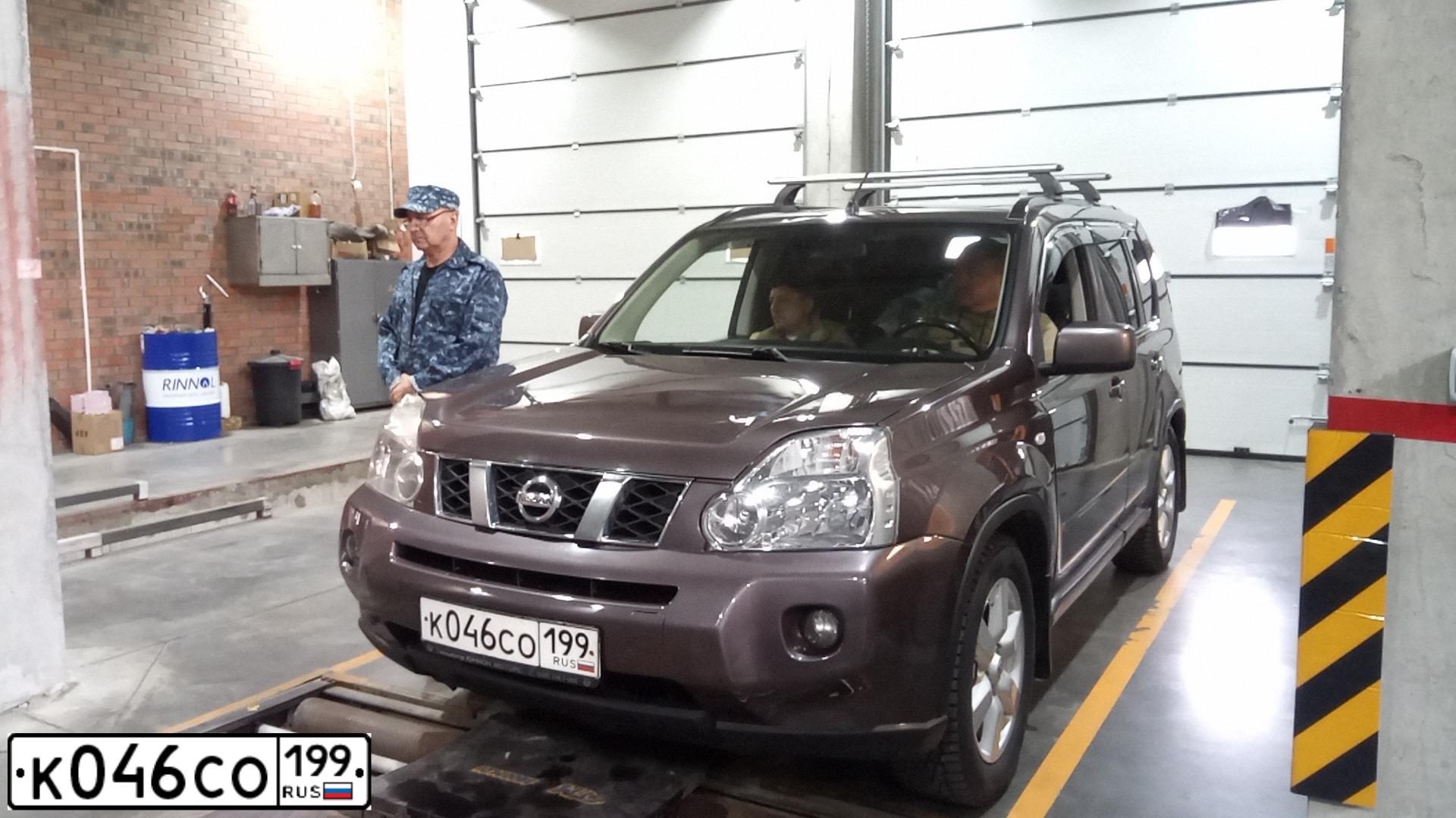 Фото автомобиля NISSAN X-TRAIL, 2007 — госномер Х135ВВ180. Цвет: СЕРО-СИРЕНЕВЫЙ